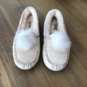 UGG Dakota Pom Pom Slipper